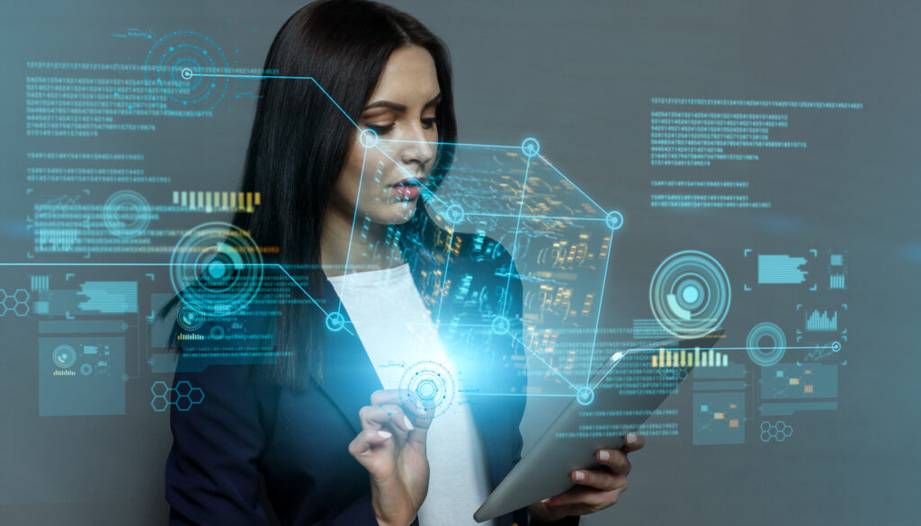 Mujer e un ambiente tecnológico